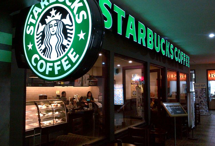 Lavori aperti da Starbucks! Vantaggi e opportunità di crescita professionale!